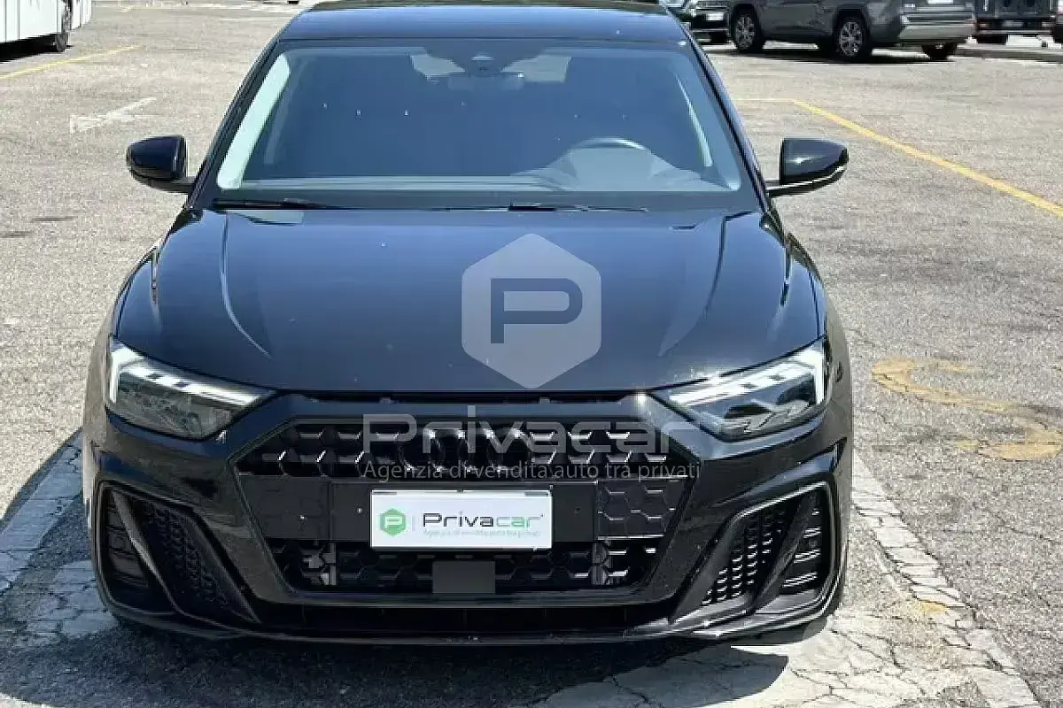 Usata Audi A1 Design 116 CV (85 kW) 2025 Nero SUV
