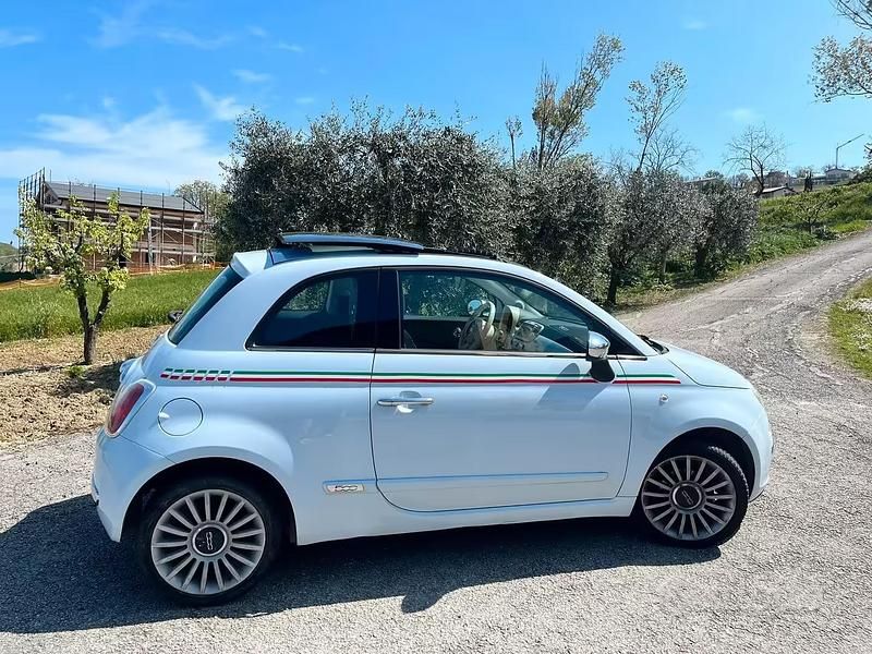 Usata Fiat 500 Lounge 75 CV (55 kW) 2007 Utilitaria