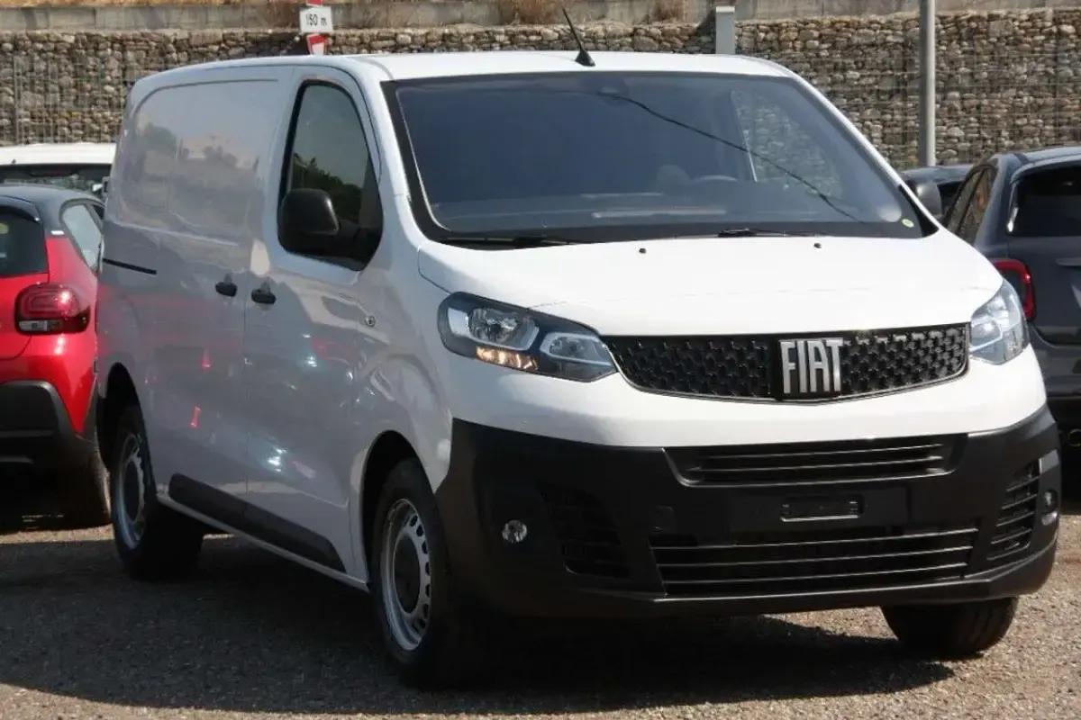 Nuova Fiat Scudo 150 CV (110 kW) 2025 Bianco Furgone