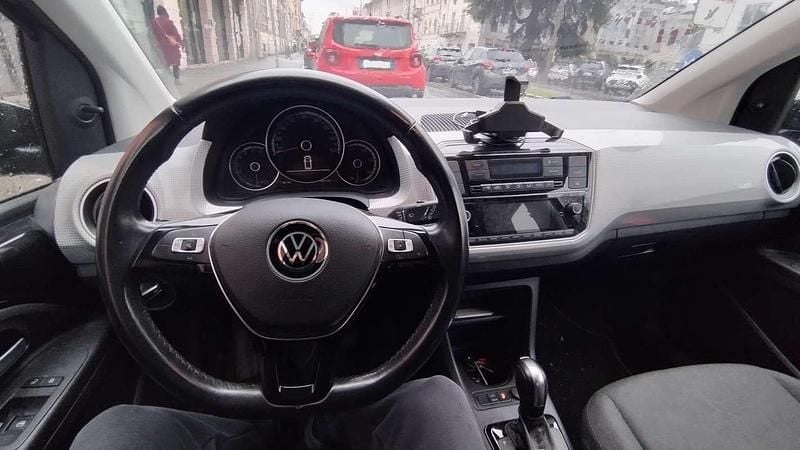 Usata VW e-up! 61 kW (83 CV) 2020 Nero Utilitaria