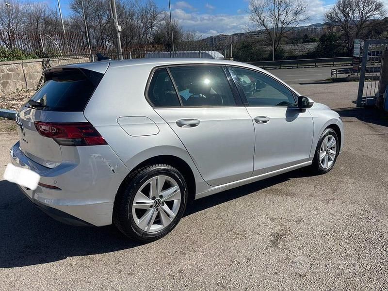 Usata VW Golf VIII 115 CV (84 kW) 2020 Grigio Berlina