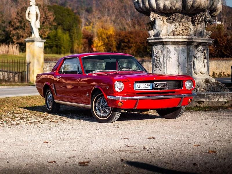 Usata Ford Mustang 271 CV (199 kW) 1966 Rosso Coupé