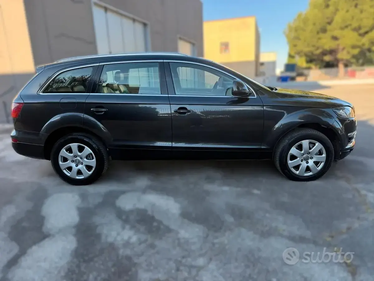 Usata Audi Q7 241 CV (177 kW) 2008 Nero SUV