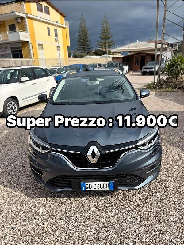 Usata Renault Mégane GrandTour Business 115 CV (84 kW) 2020 Grigio Station wagon