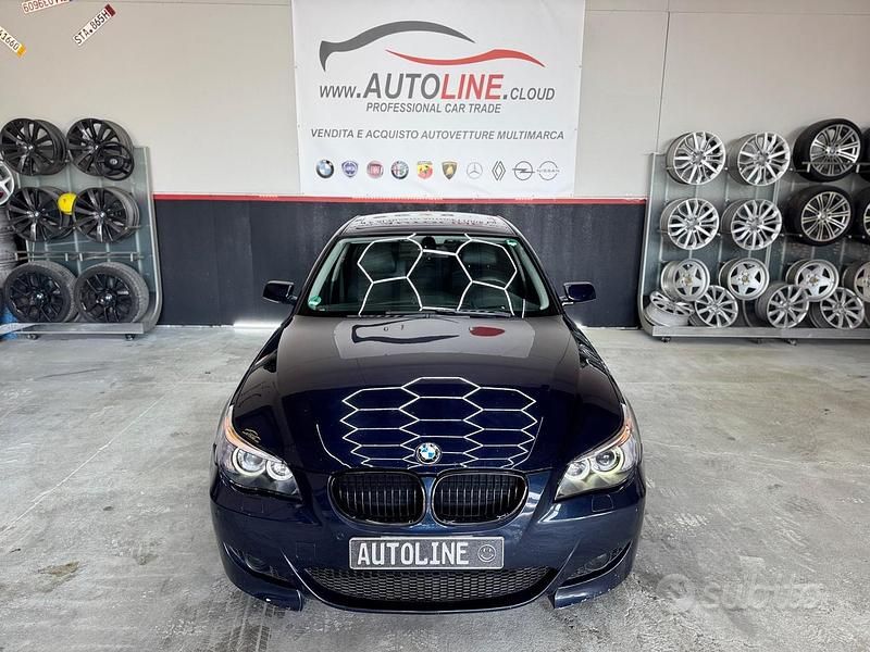 Begagnad BMW 545 333 HK (244 kW) 2004 Blå Sedan