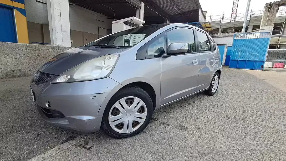 Usata Honda Jazz Elegance 99 CV (72 kW) 2009 Grigio Utilitaria