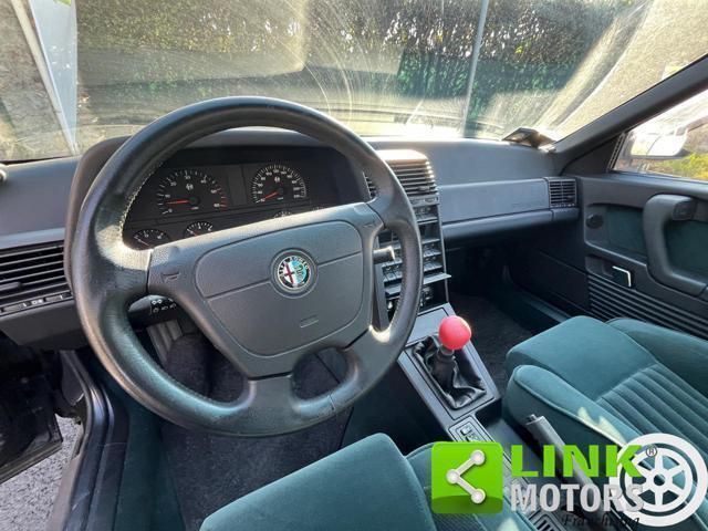 Begagnad Alfa Romeo 164 Super 125 HK (91 kW) 1996 Blå Sedan