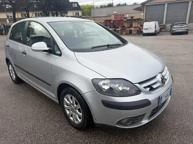 Usata VW Golf Plus Cross Sportline 104 CV (76 kW) 2006 Grigio