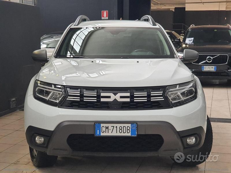 Usata Dacia Duster Prestige 101 CV (74 kW) 2023 Bianco SUV