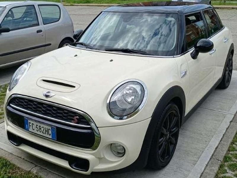Begagnad Mini Cooper SD 170 HK (125 kW) 2015 Halvkombi