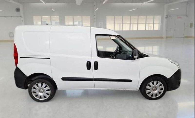 Usata Opel Combo 95 CV (69 kW) 2018 Bianco Monovolume