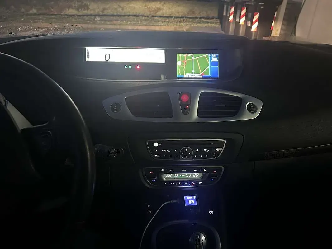 Usata Renault Scenic E-Tech Dynamique 110 CV (80 kW) 2010 Monovolume