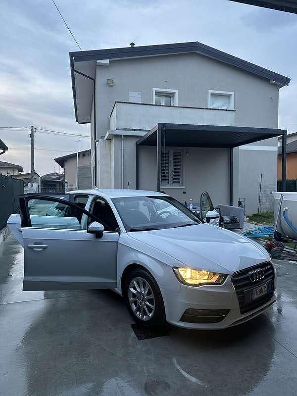Gebraucht Audi A3 Attraction 110 PS (80 kW) 2015 Kombi