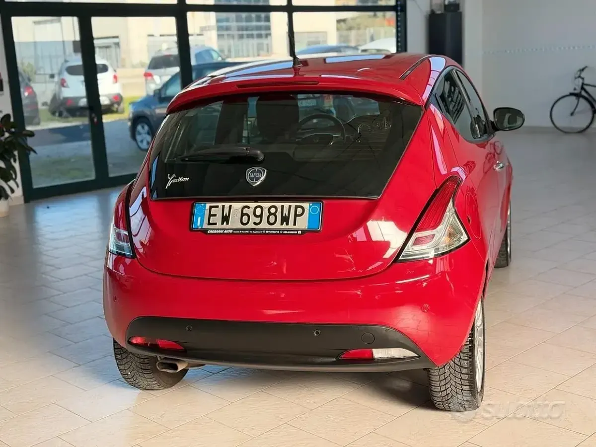 Usata Lancia Ypsilon S 95 CV (69 kW) 2014 Rosso Utilitaria