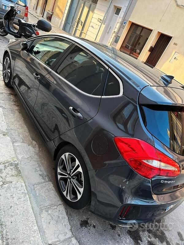 Usata Kia Ceed GT GT-Line 115 CV (84 kW) 2017 Berlina