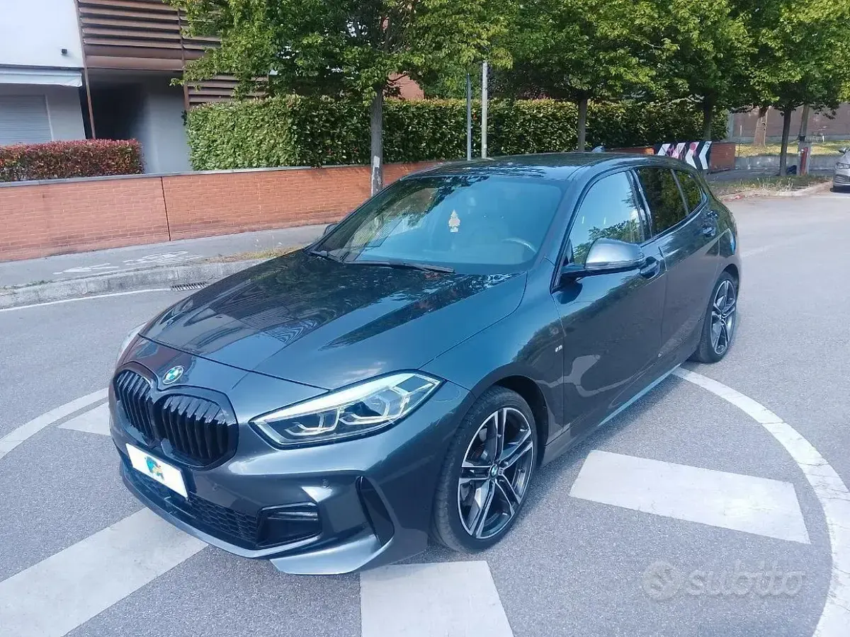 Usata BMW 118 M Sport 150 CV (110 kW) 2021 Grigio Berlina