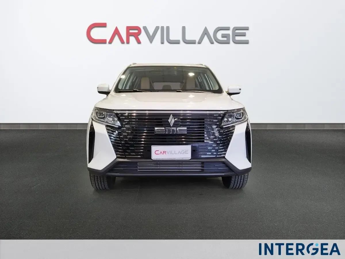 Usata EMC SETTE 174 CV (127 kW) 2025 Bianco SUV