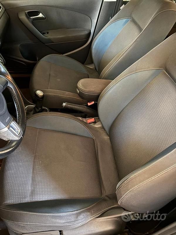 Usata VW Polo Comfortline 90 CV (66 kW) 2010 Grigio Utilitaria