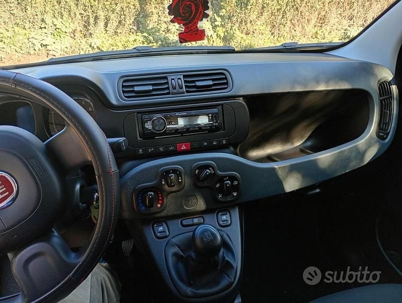 Usata Fiat Panda 70 CV (51 kW) 2024 Nero Utilitaria