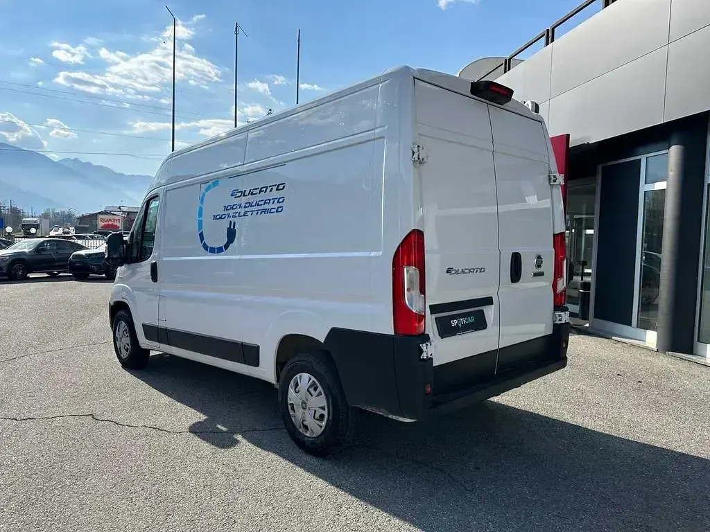 Usata Fiat Ducato 58 kW (79 CV) 2021 Bianco Furgone