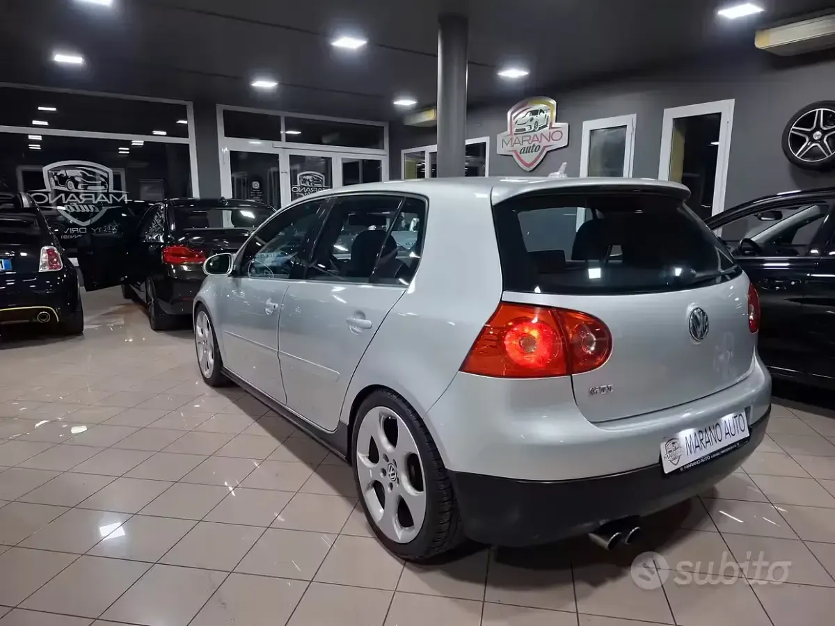 Usata VW Golf IV GTI 200 CV (147 kW) 2005 Grigio Berlina