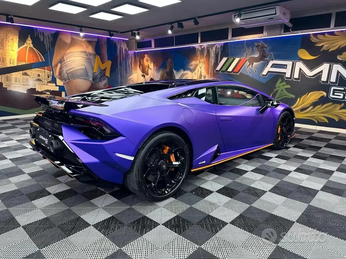 Usata Lamborghini Huracán 640 CV (470 kW) 2024 Lilla Coupé