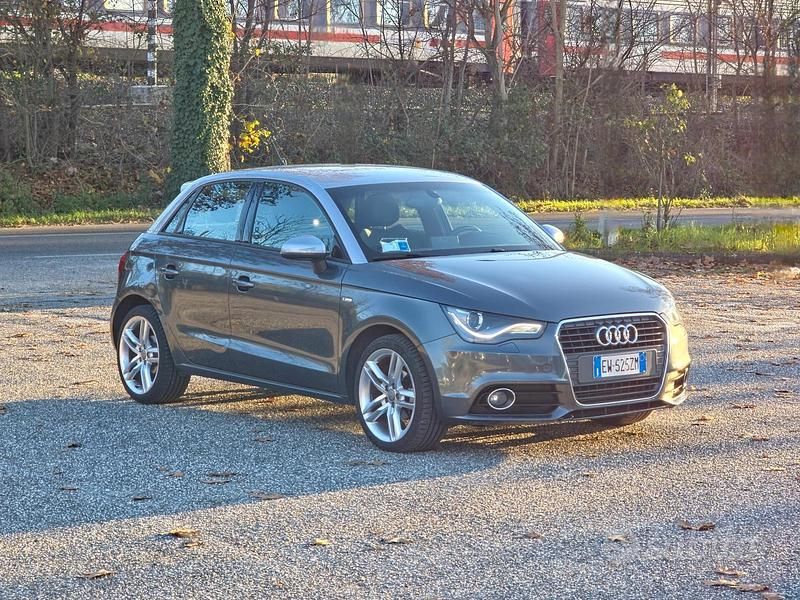 Usata Audi A1 89 CV (65 kW) 2014 Grigio Berlina