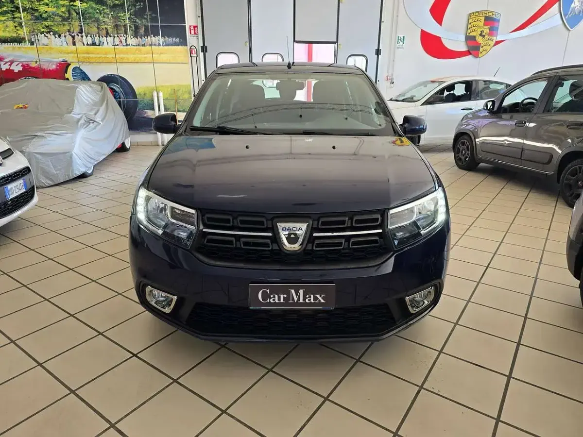 Usata Dacia Sandero Comfort 90 CV (66 kW) 2018 Blu notte pastello Berlina