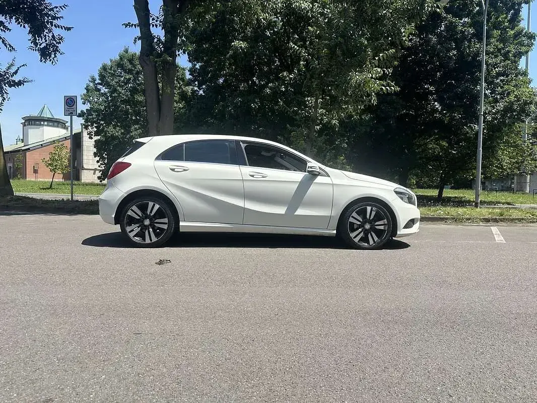 Usata Mercedes A180 122 CV (89 kW) 2012 Utilitaria