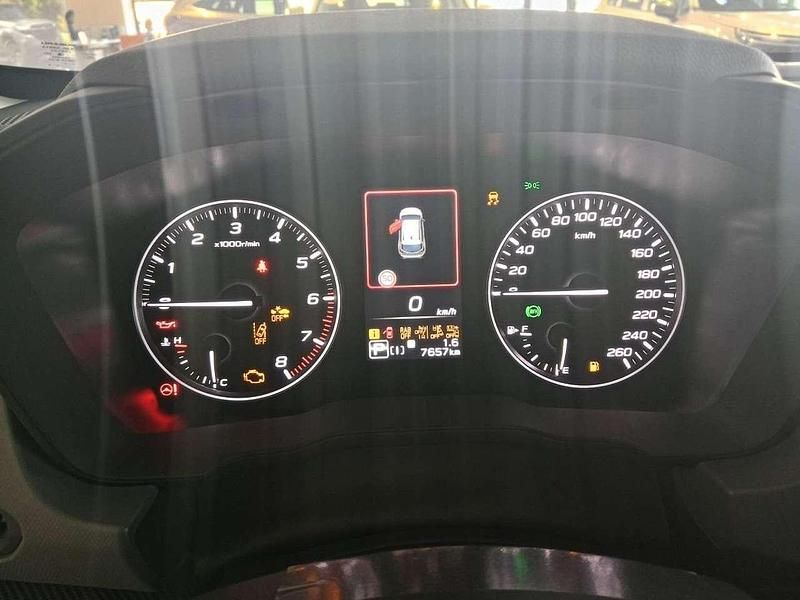 Usata Subaru Crosstrek Style 136 CV (100 kW) 2024 Argento SUV