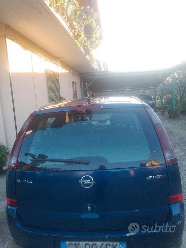 Usata Opel Meriva 101 CV (74 kW) 2004 Blu Monovolume