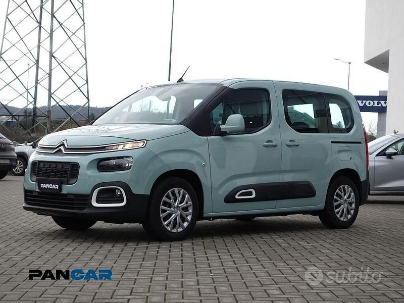 Usata Citroën Berlingo Feel 102 CV (75 kW) 2019 Verde Monovolume