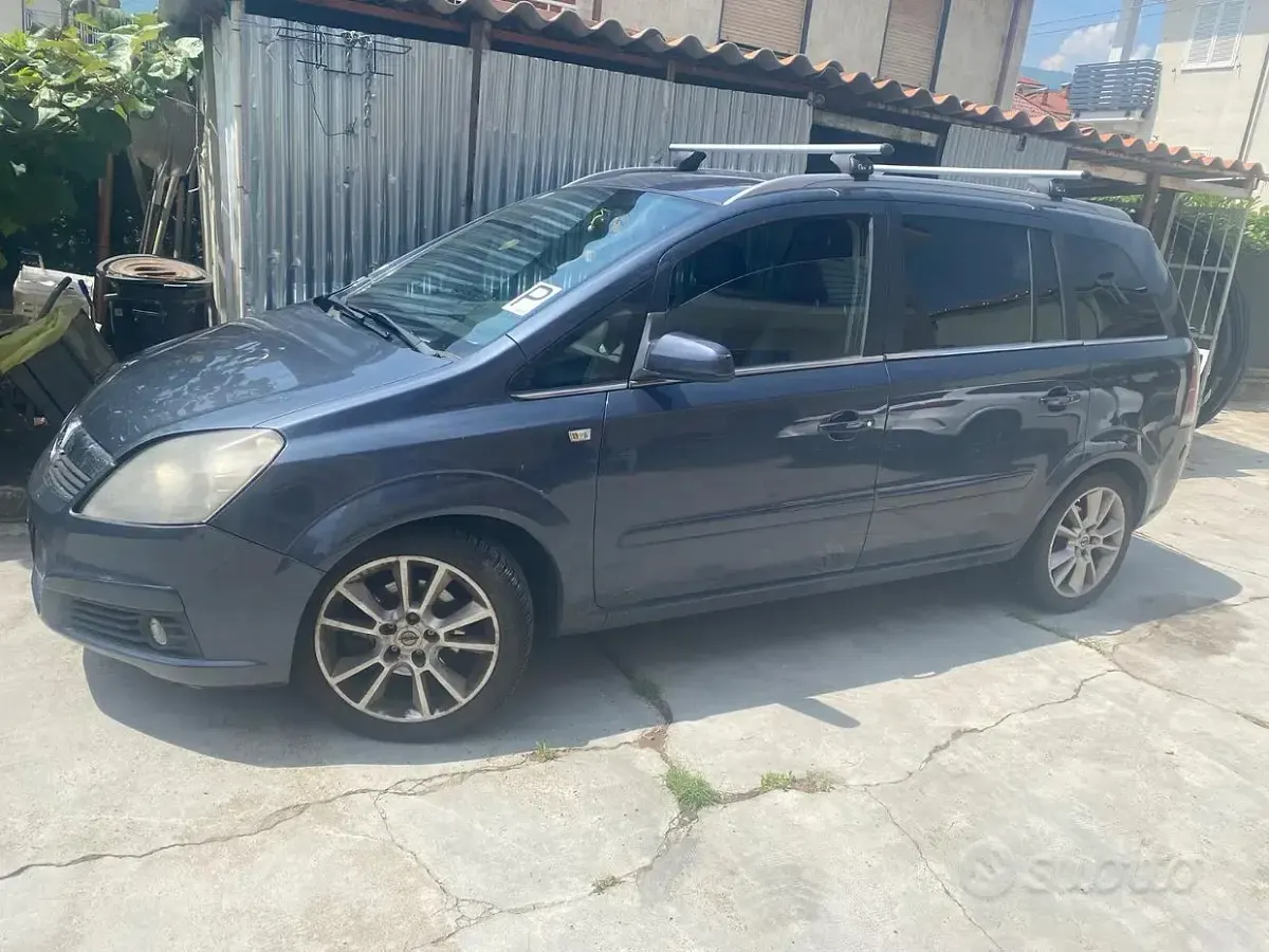Usata Opel Zafira Enjoy 120 CV (88 kW) 2007 Bluazzurro Monovolume