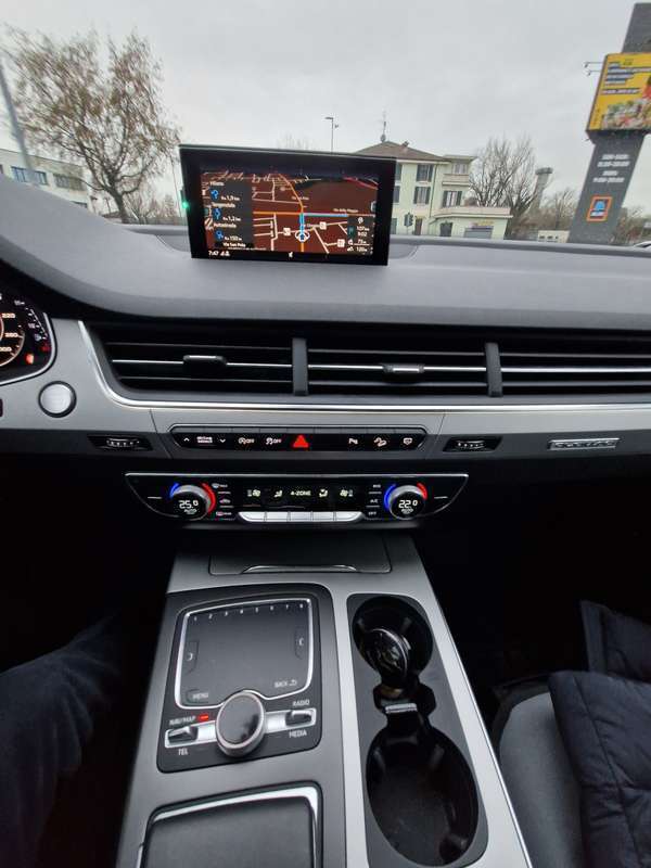 Usato 2018 Audi Q7 3.0 Diesel 218 CV (36.000 €)