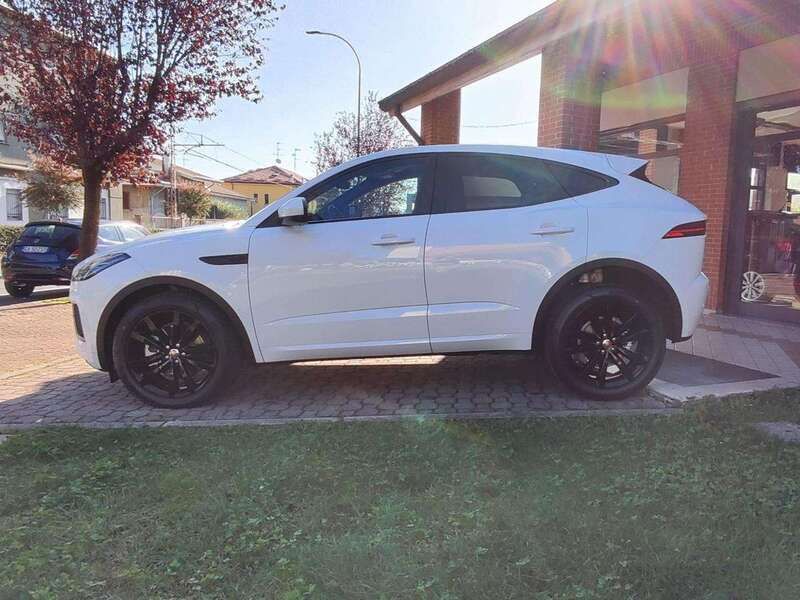 Usata Jaguar E-Pace R-Dynamic 163 CV (119 kW) 2022 Bianco SUV