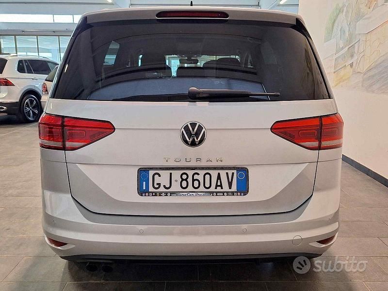Usata VW Touran Executive 150 CV (110 kW) 2022 Argento Monovolume