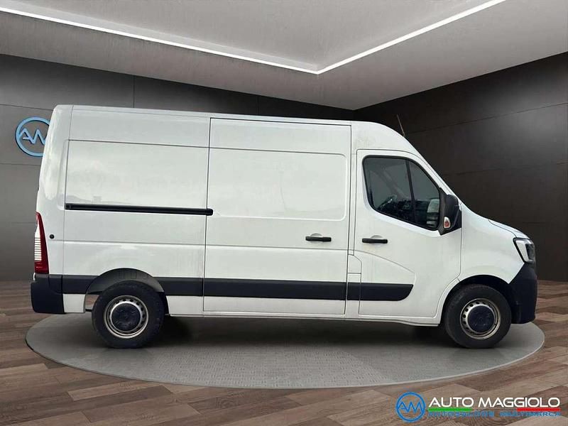 Begagnad Renault Master 150 HK (110 kW) 2024 Vit Minibuss