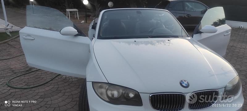 Usata BMW 118 Cabriolet 143 CV (105 kW) 2010 Bianco Cabrio