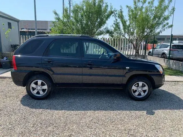 Usata Kia Sportage Active 141 CV (103 kW) 2008 Nero SUV