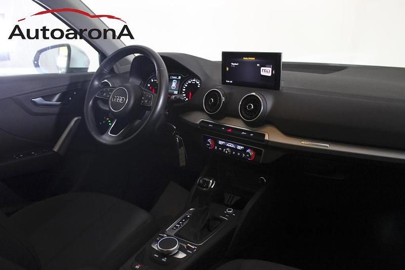 Usata Audi Q2 Business 116 CV (85 kW) 2022 B4 bianco SUV