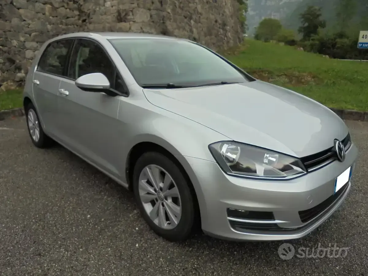 Usata VW Golf VII Comfortline 105 CV (77 kW) 2013 Grigio Berlina