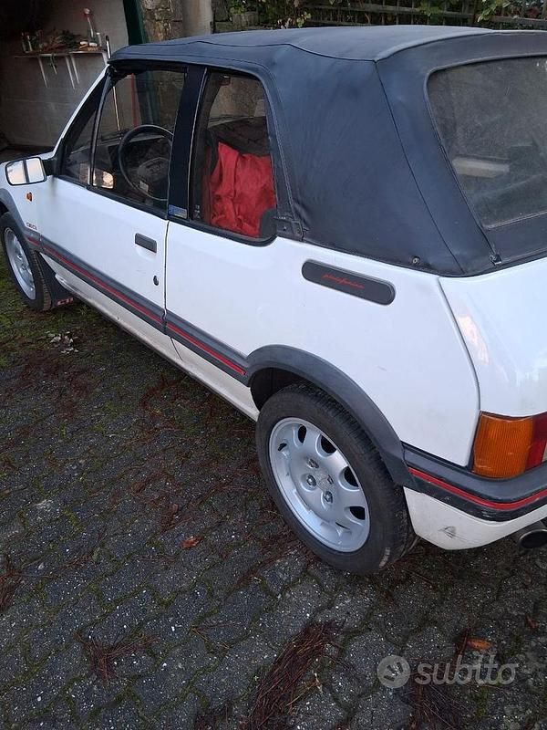 Usata Peugeot 205 115 CV (84 kW) 1987 Bianco Cabrio