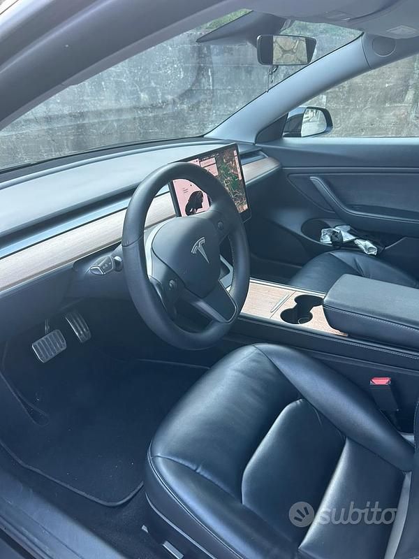 Usata Tesla Model 3 235 kW (320 CV) 2020 Nero Berlina