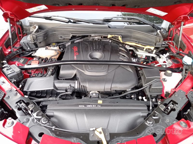 Usata Alfa Romeo Stelvio Executive 210 CV (154 kW) 2018 Rosso SUV