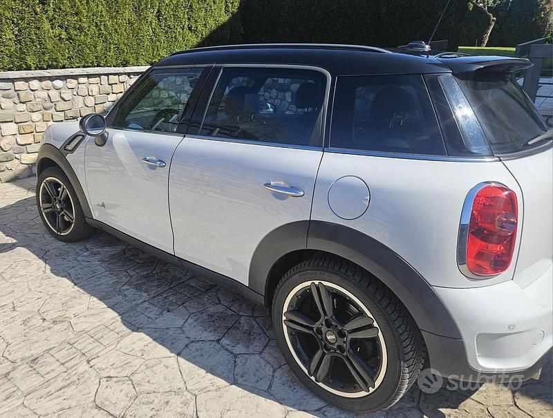 Usata Mini Cooper SD 143 CV (105 kW) 2011 Bianco Utilitaria