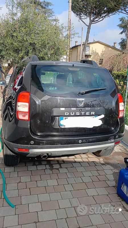 Usata Dacia Duster Prestige 110 CV (80 kW) 2015 Nero SUV