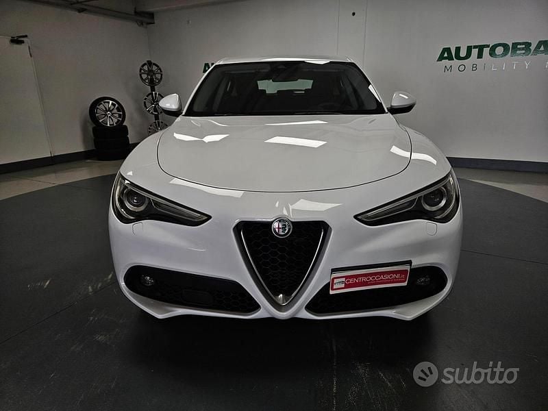 Usata Alfa Romeo Stelvio Business 210 CV (154 kW) 2018 Bianco SUV