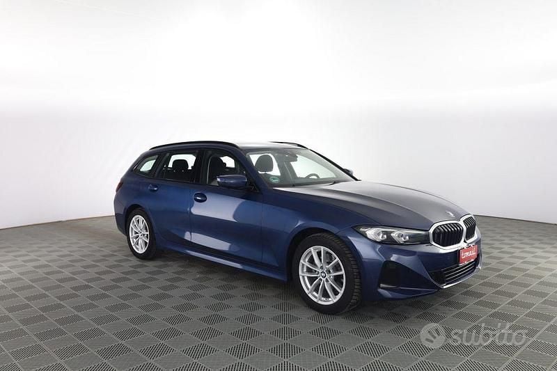 Usata BMW 320e Efficient Dynamics 2023 Blu Station wagon