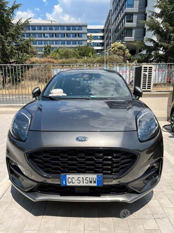 Usata Ford Puma 125 CV (91 kW) 2020 Grigio Monovolume