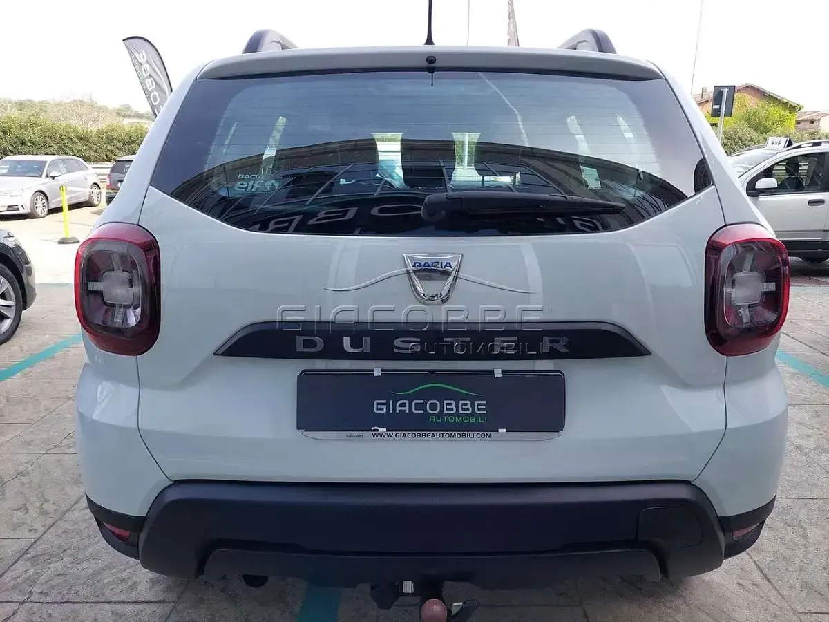 Usata Dacia Duster Essentiel 116 CV (85 kW) 2019 Bianco ghiaccio SUV